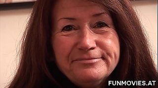 mom and dughter share a huge dick