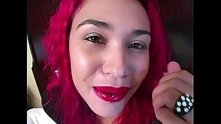 i let mom suck my dick