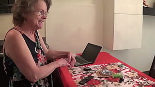 free nude milf latina videos